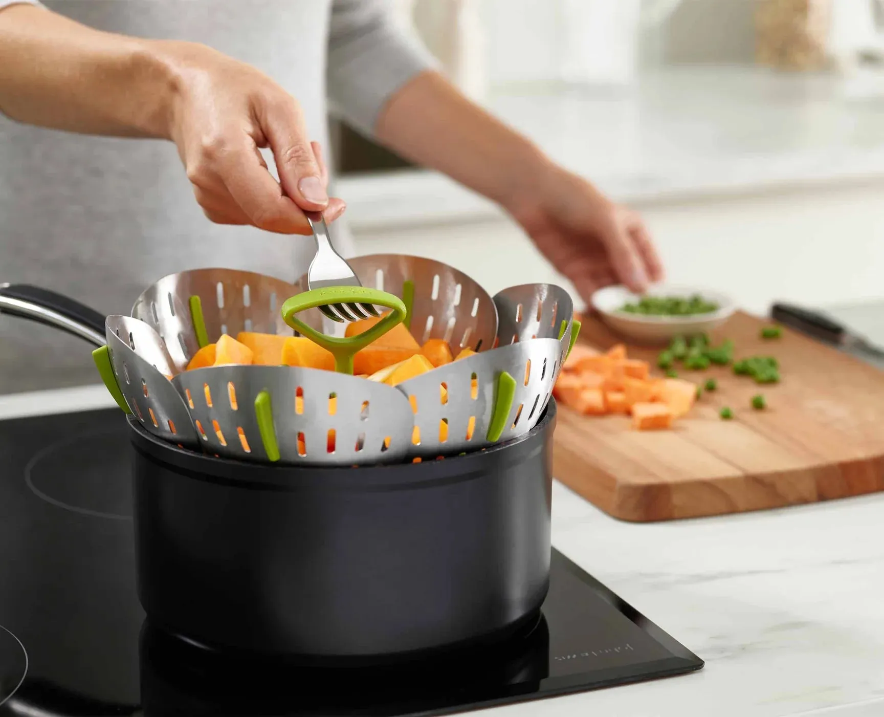 Bloom Folding Steamer Basket