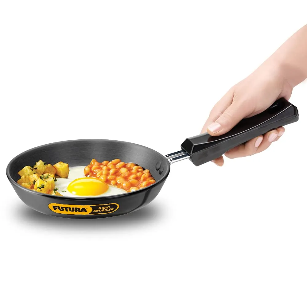 Hawkins Futura 17 cm Frying Pan, Hard Anodised Fry Pan, Small Frying Pan, Black (AF17)